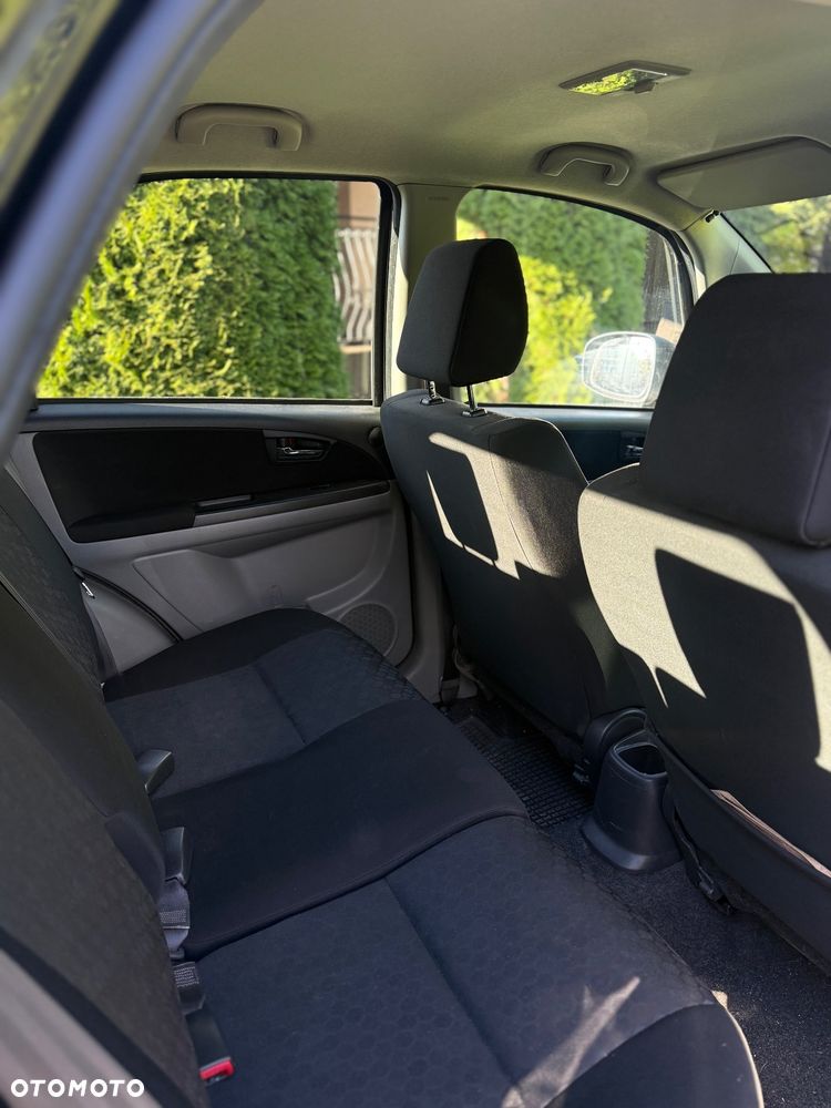 Suzuki SX4 - 8