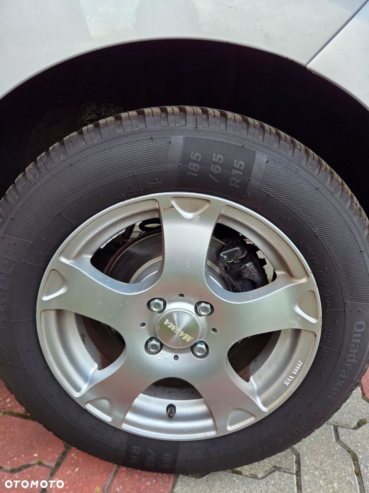 Hyundai i20 1.4 Classic + - 17