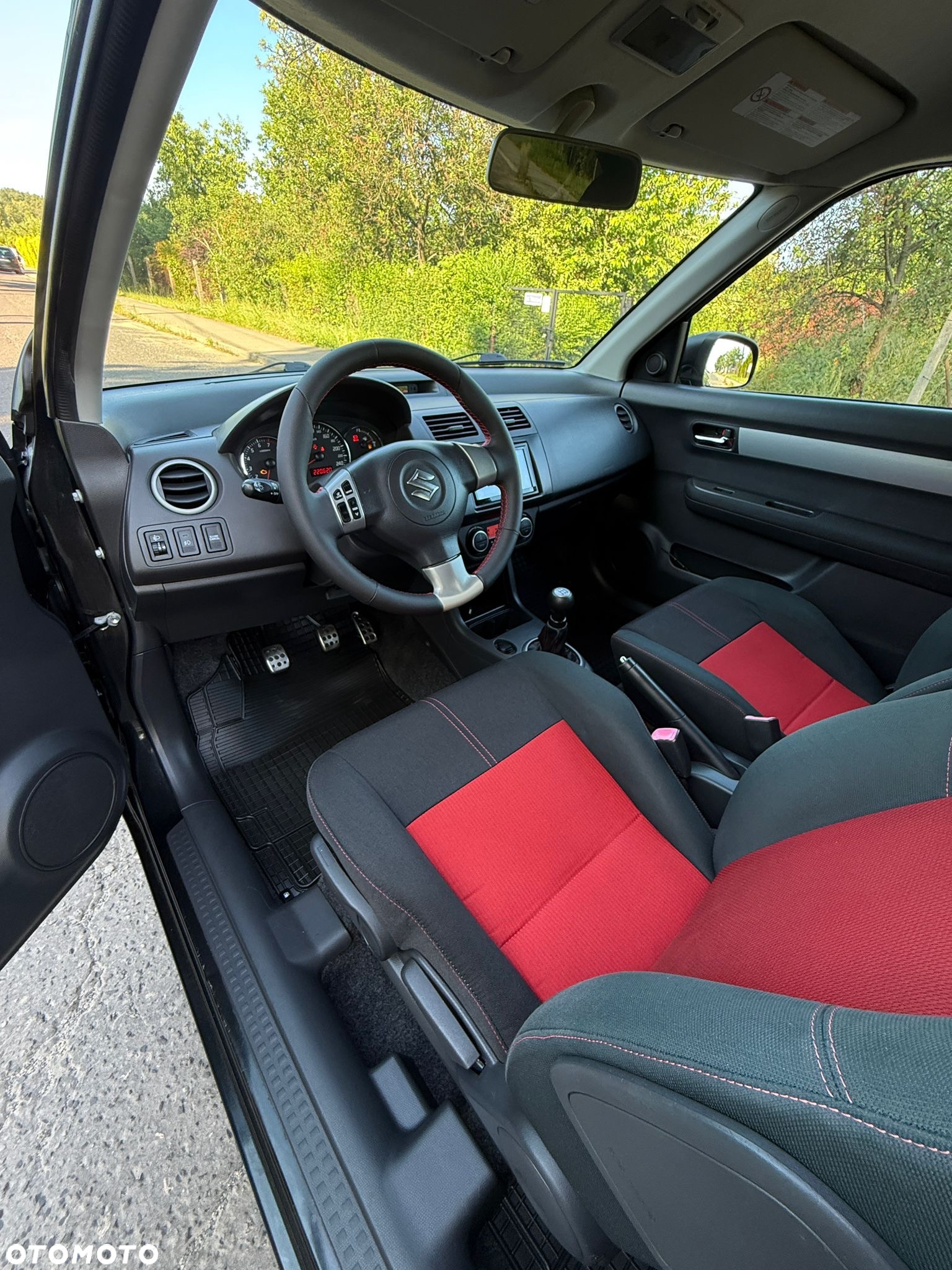 Suzuki Swift 1.6 Sport - 20