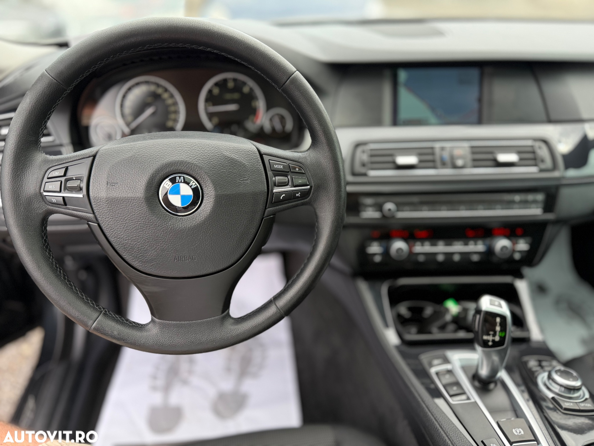BMW Seria 5 520d Sport-Aut. BluePerformance - 16
