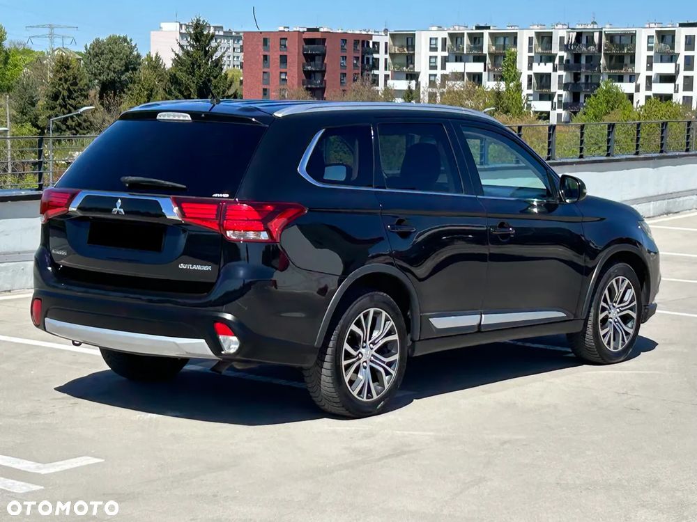 Mitsubishi Outlander 2.2 DI-D 4WD Automatik Intense - 6