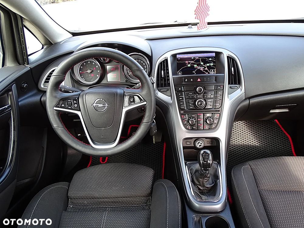Opel Astra 1.4 T Cosmo EU6 - 29