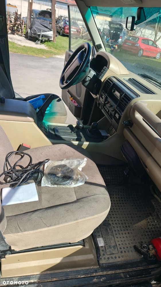 Land Rover Discovery - 17