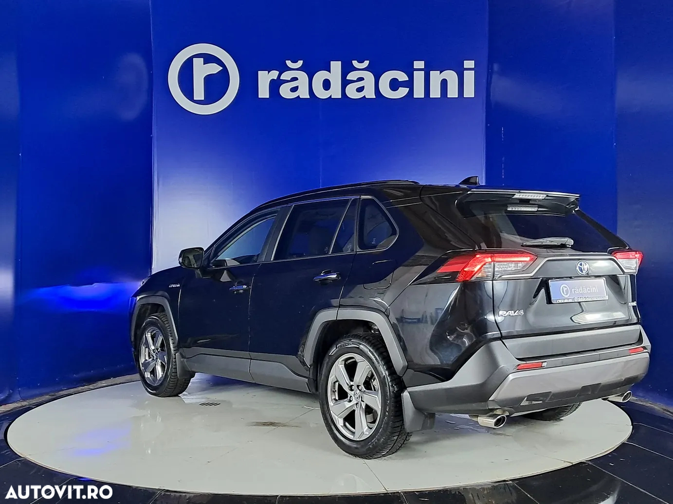 Toyota RAV4 - 3