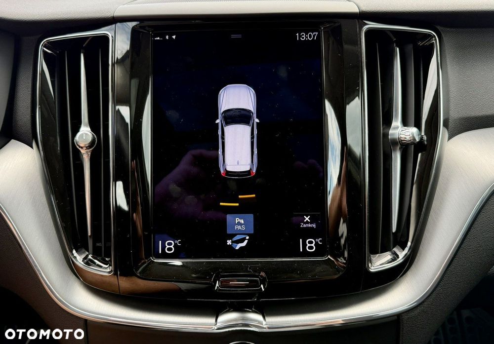 Volvo XC 60 T6 AWD Plug-In Hybrid Inscription - 34