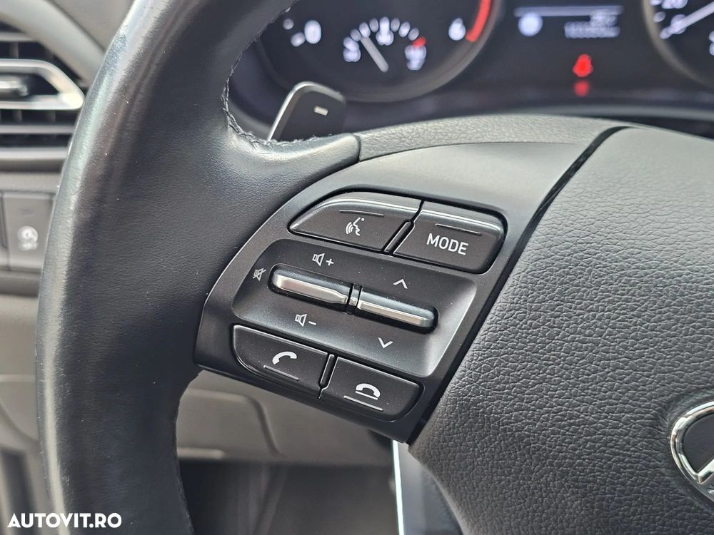 Hyundai i30 1.6 CRDI DCT Trend - 24