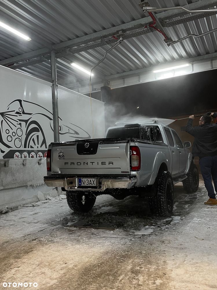 Nissan Frontier - 9
