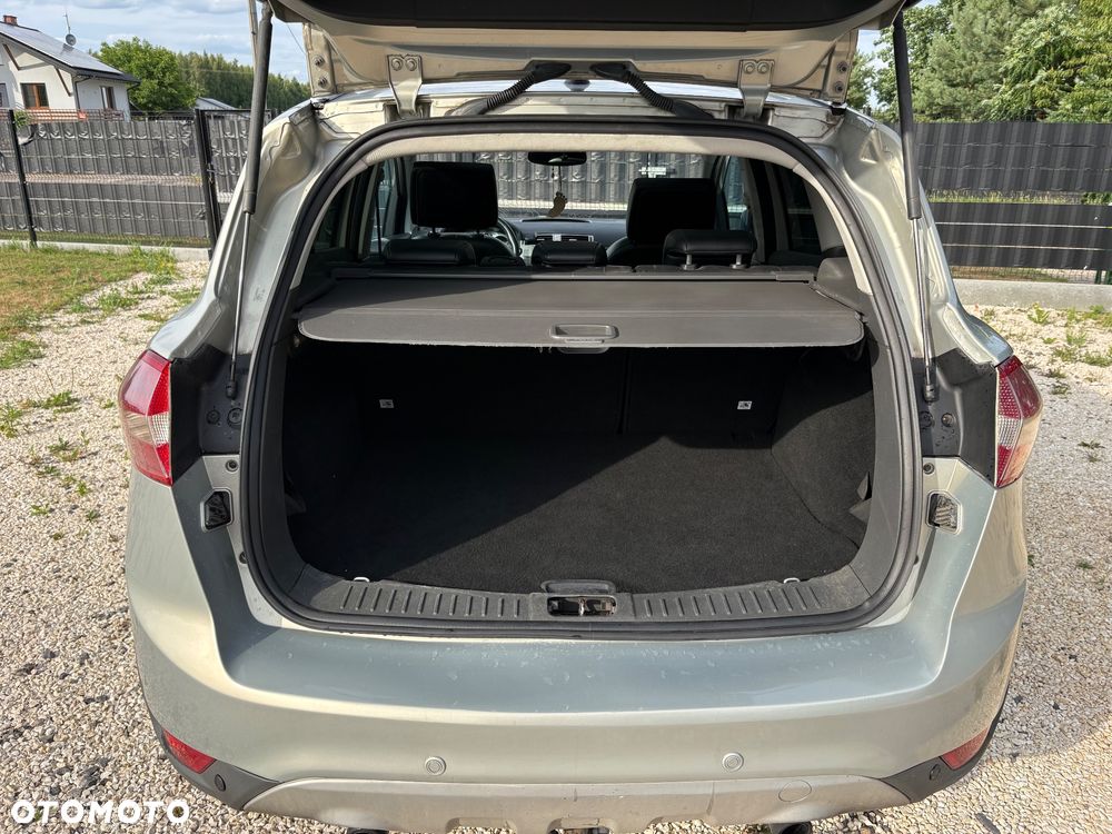 Ford Kuga 2.0 TDCi 4x4 Titanium - 11