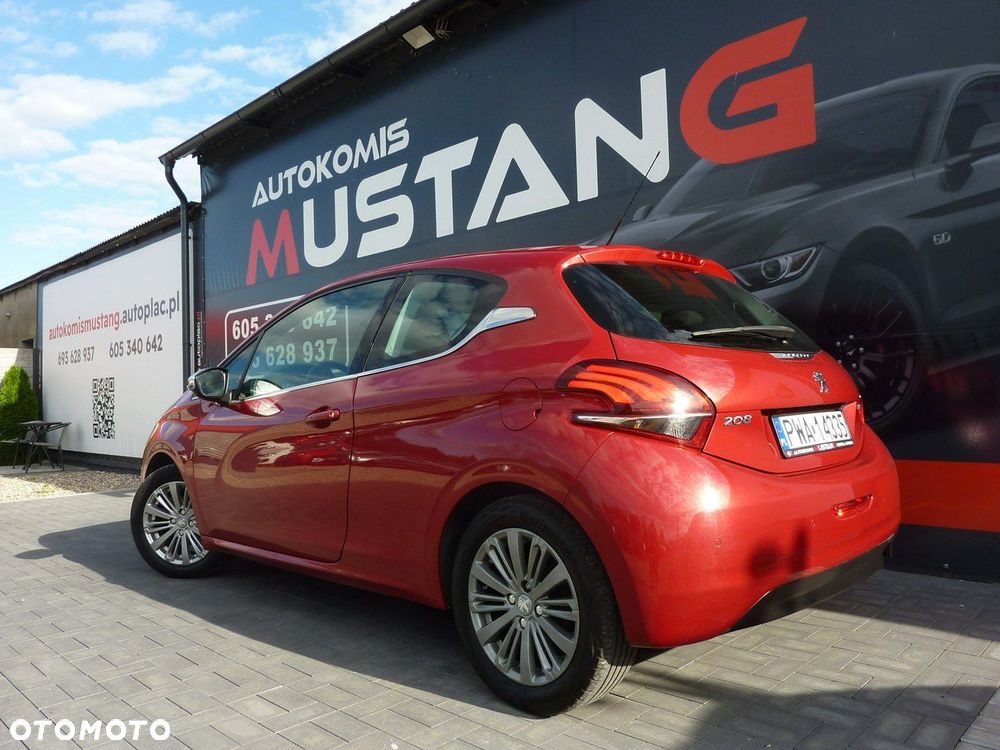 Peugeot 208 - 6
