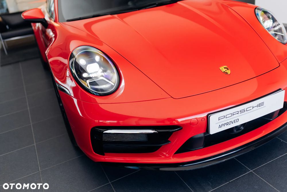 Porsche 911 Carrera 4S - 36