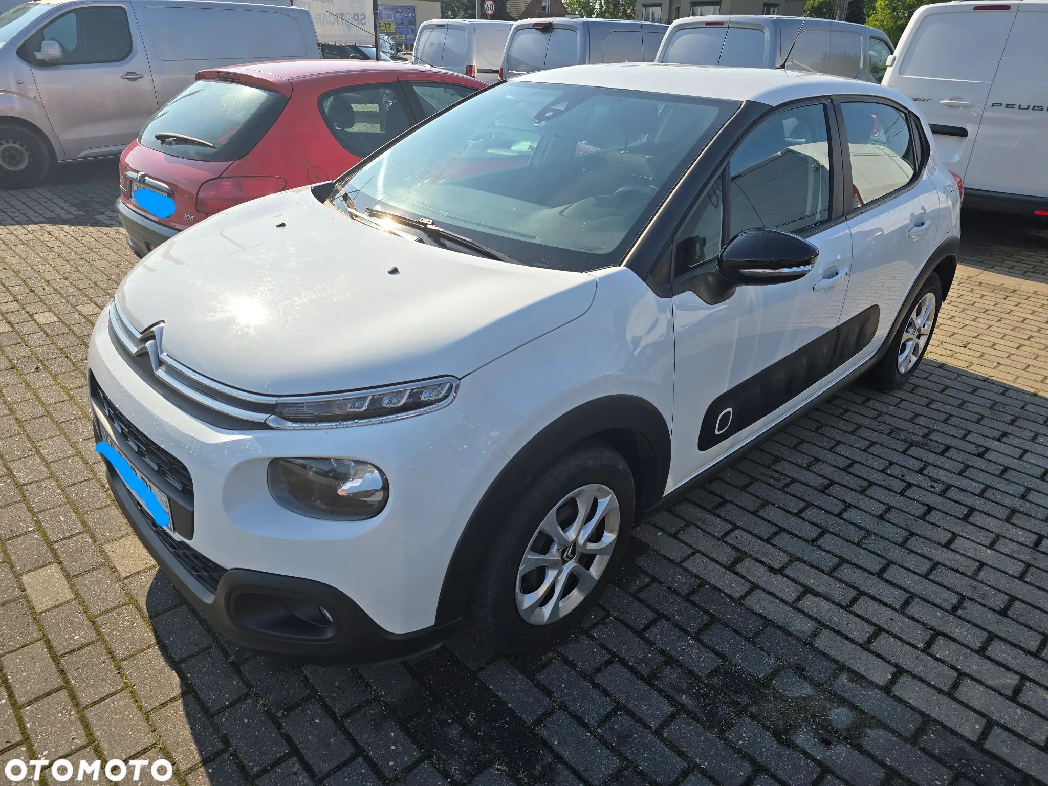 Citroën C3 1.2 PureTech Live - 1