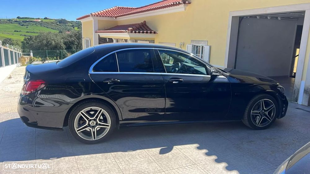 Mercedes-Benz C 300 de AMG Line - 4