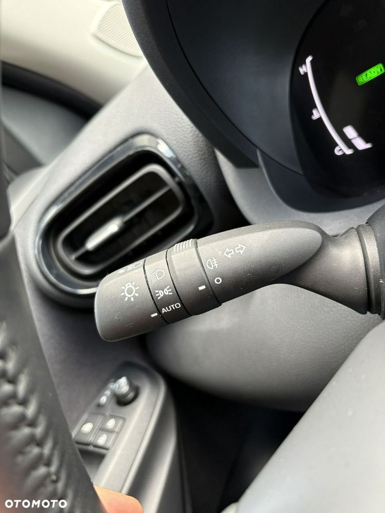 Toyota Yaris Cross - 25