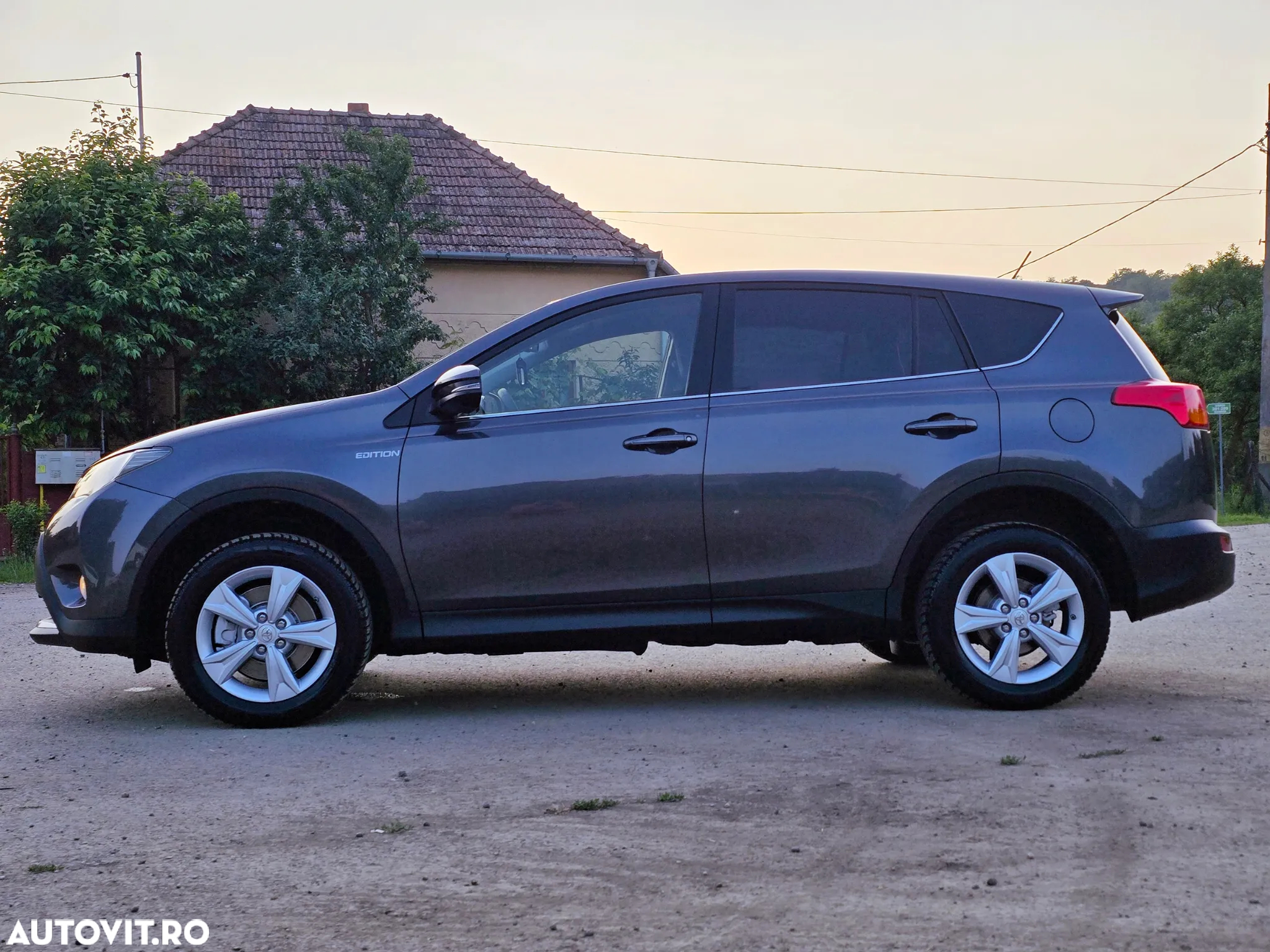 Toyota RAV4 2.2 D-4D 4x4 Edition - 12