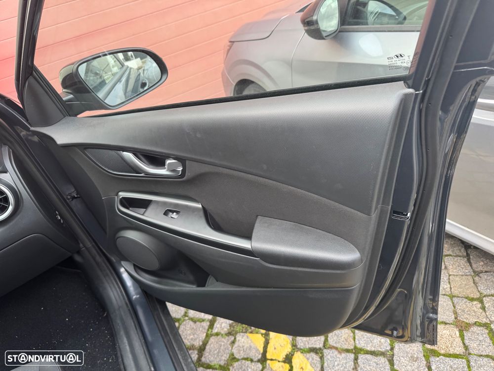 Hyundai Kauai 1.0 T-GDi Tecido Preto - 9