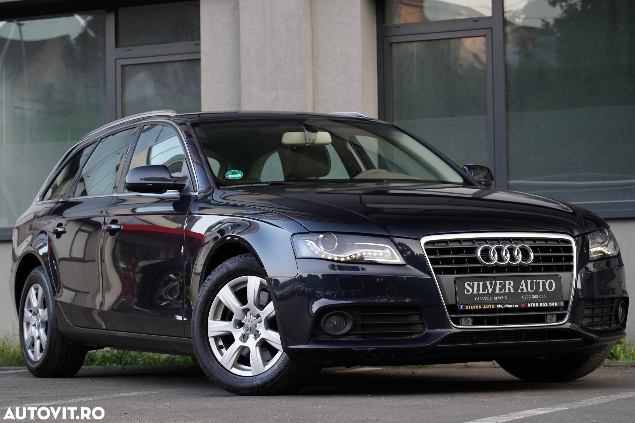 Audi A4 2.0 TDI Avant - 9