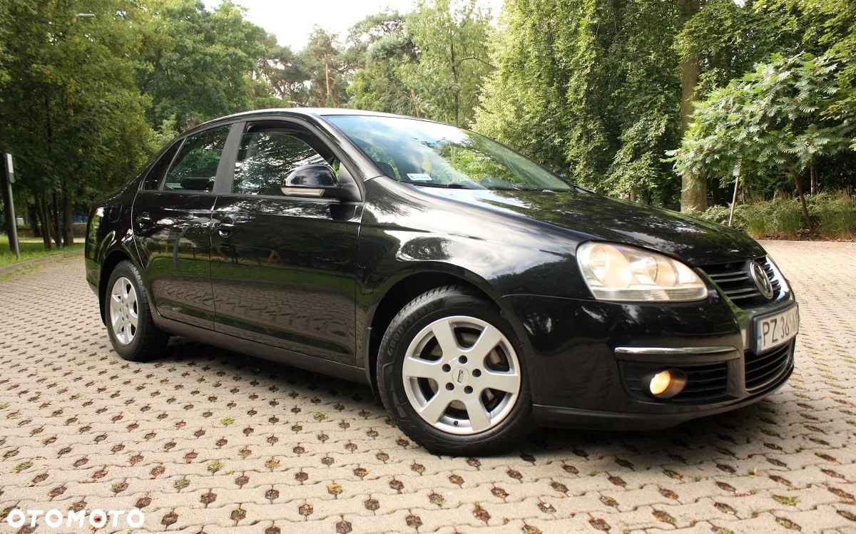 Volkswagen Jetta 1.9 TDI Comfortline - 2