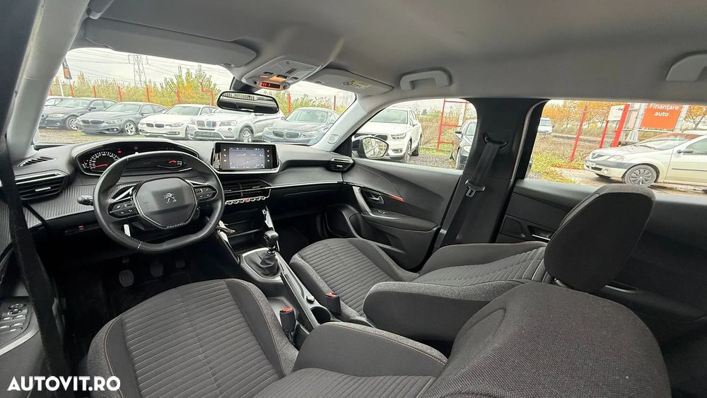 Peugeot 2008 PureTech 100 Active - 11