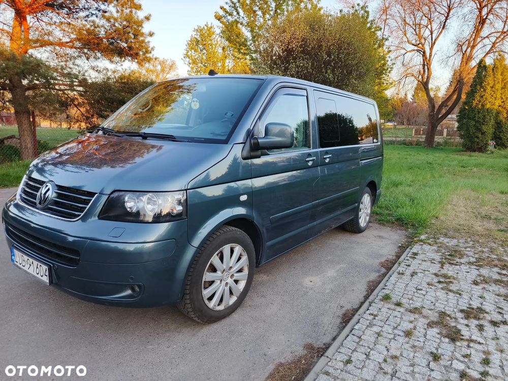 Volkswagen Multivan - 2