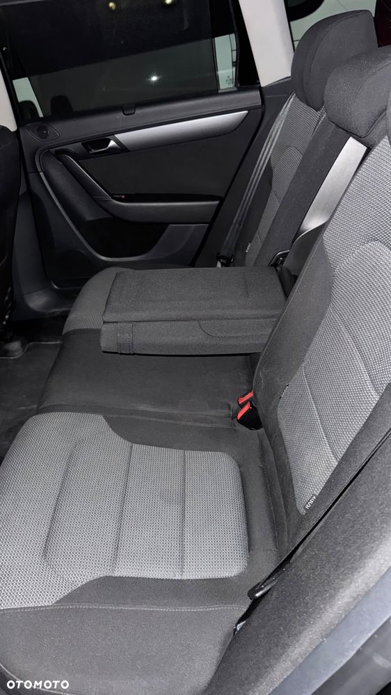 Volkswagen Passat 2.0 TDI BlueMotion Technology Comfortline - 17