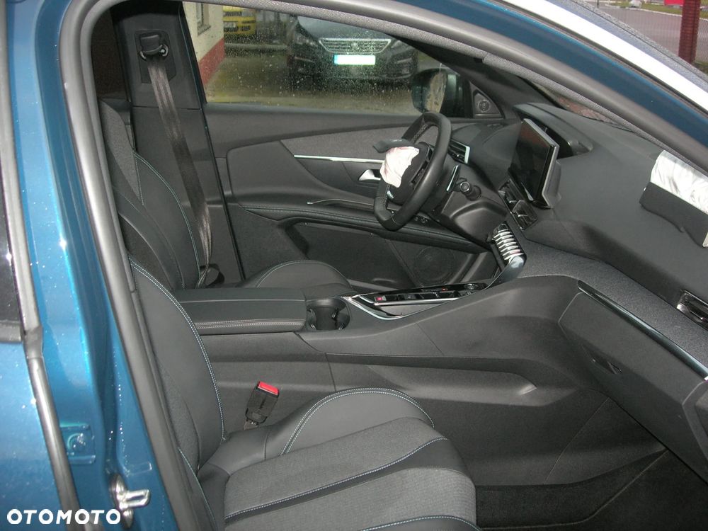 Peugeot 3008 PureTech 130 Stop & Start GPF EAT8 Allure Pack - 21