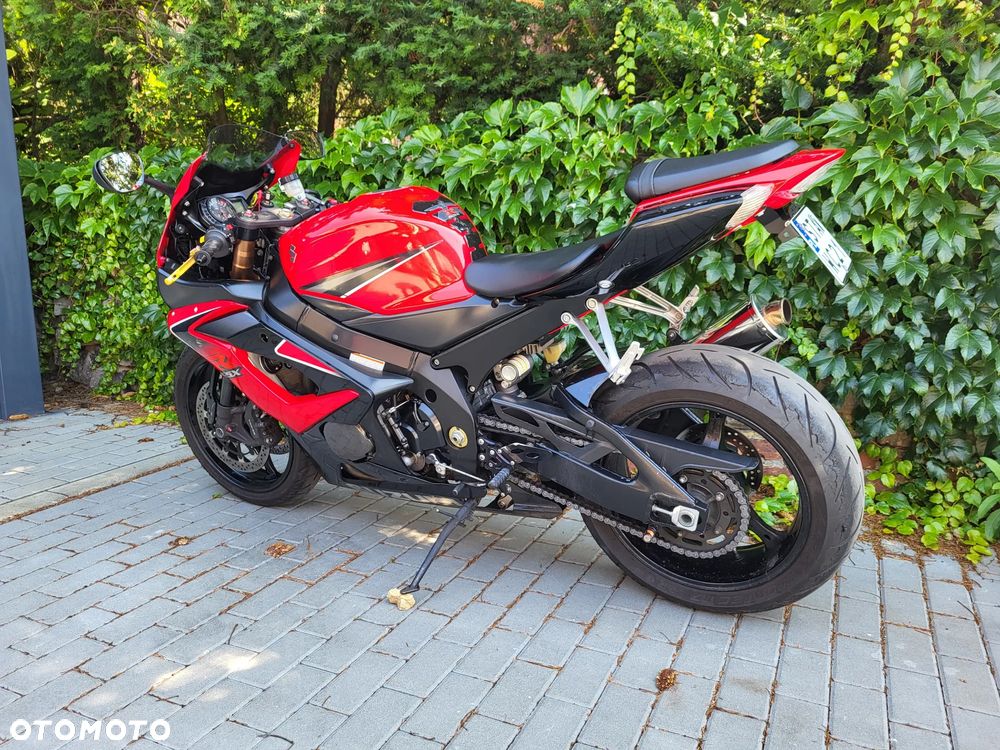 Suzuki GSX-R - 7