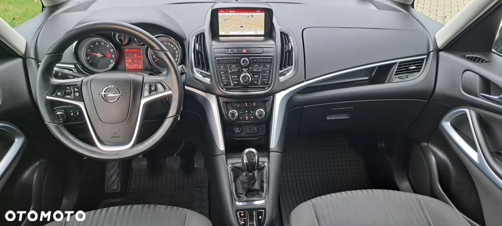 Opel Zafira - 23