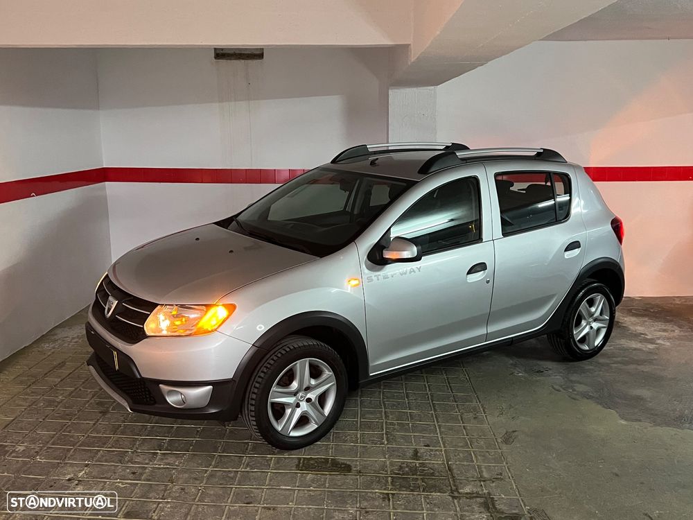 Dacia Sandero 0.9 TCe Stepway - 1