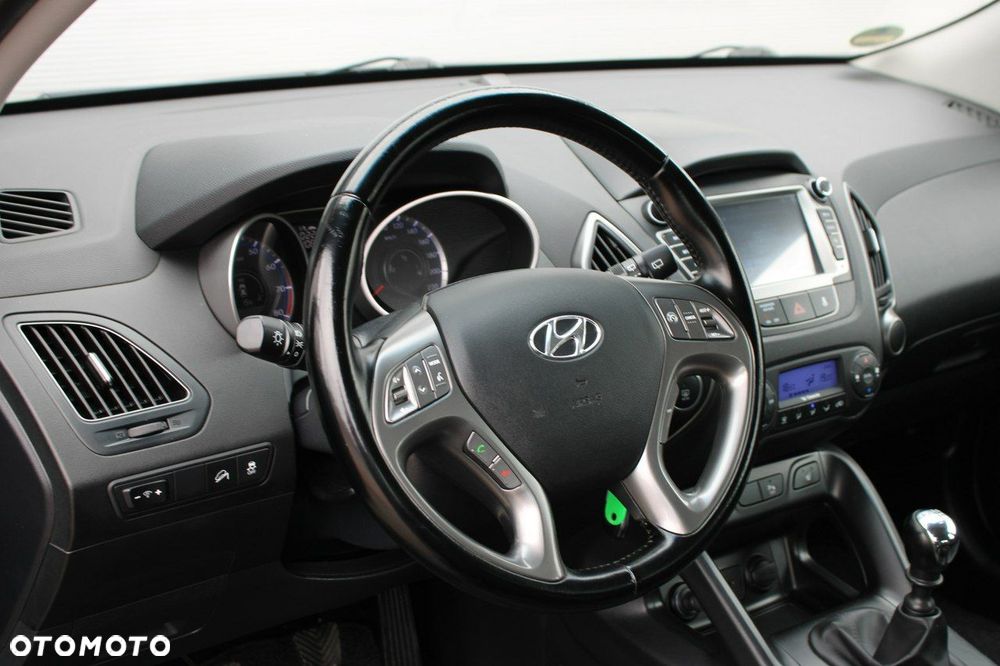 Hyundai ix35 1.6 2WD Fifa World Cup Edition - 23