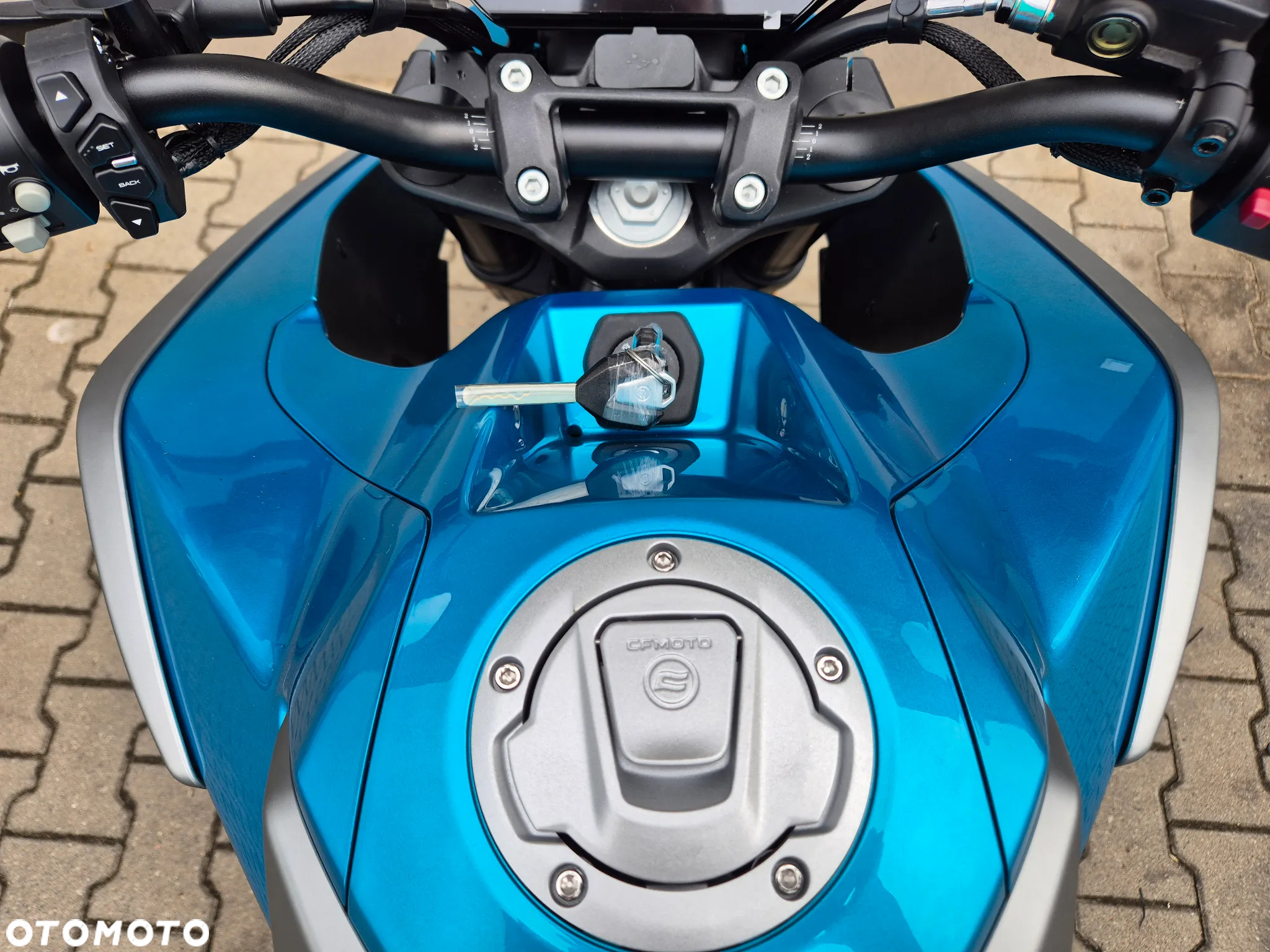 CFMoto NK - 18