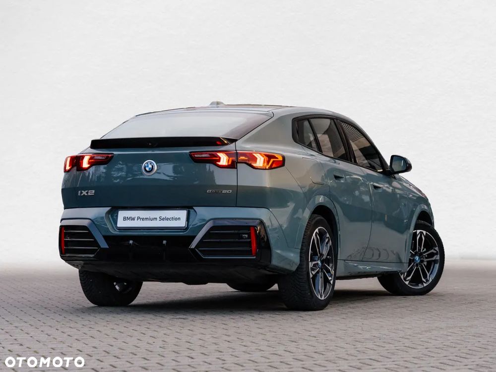 BMW iX2 - 2