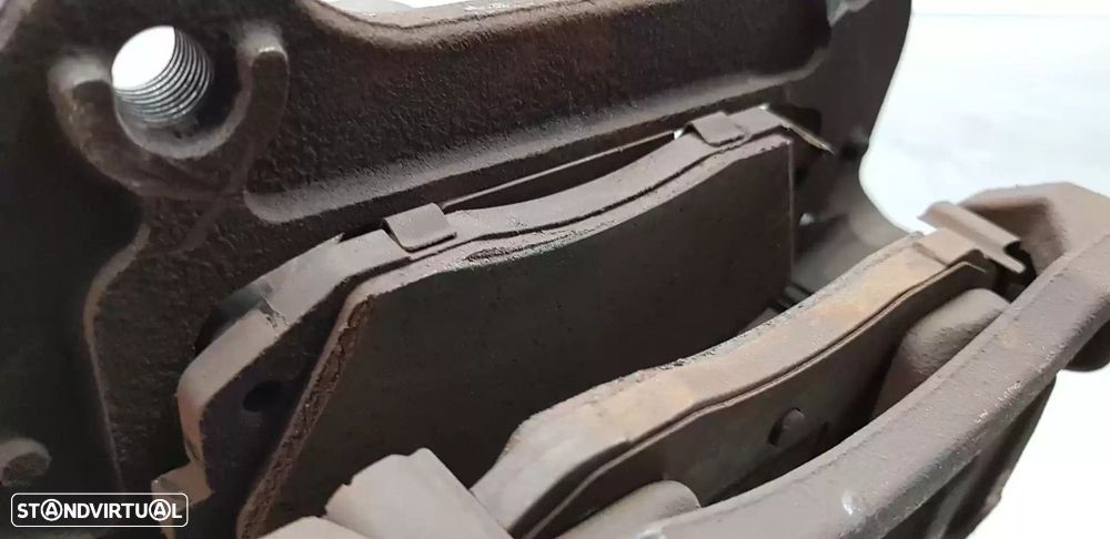 PINÇA TRAVÃO FRONTAL DIREITA KIA SPORTAGE 2017 -58130D7500 - 1