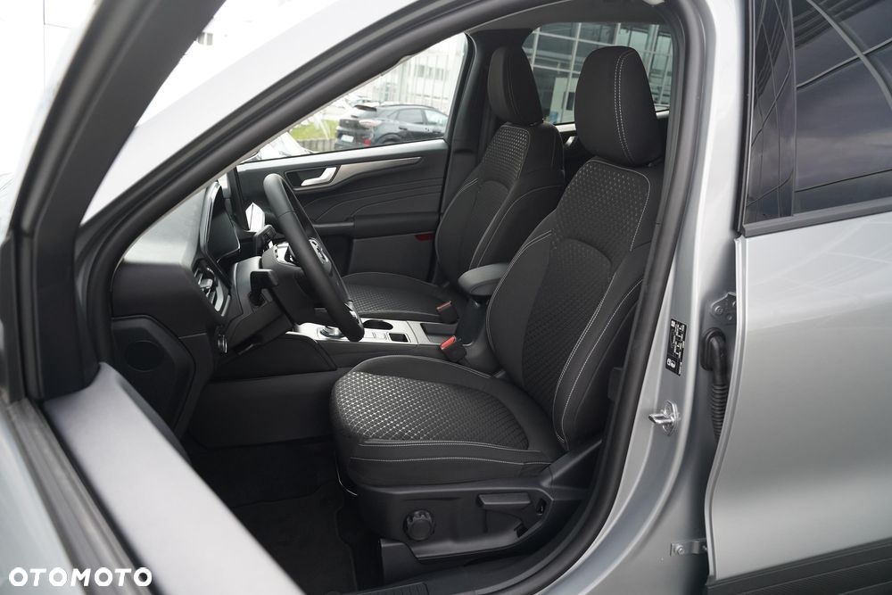 Ford Kuga 2.5 FHEV FWD Titanium - 12