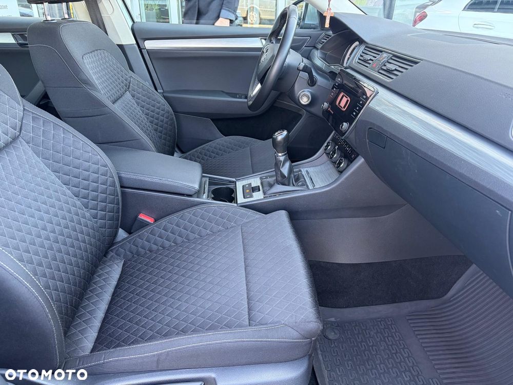 Skoda Superb 1.5 TSI Ambition - 16