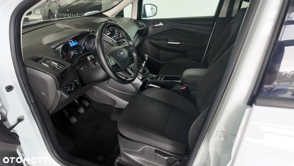 Ford C-MAX - 11