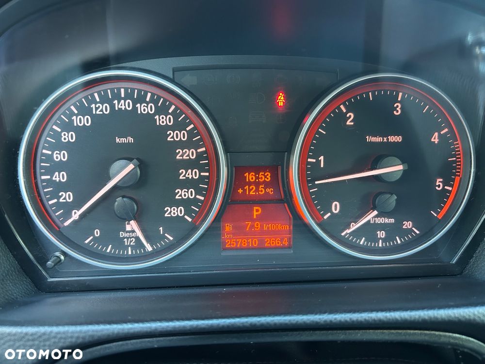 BMW Seria 3 330d xDrive M Sport Edition - 13