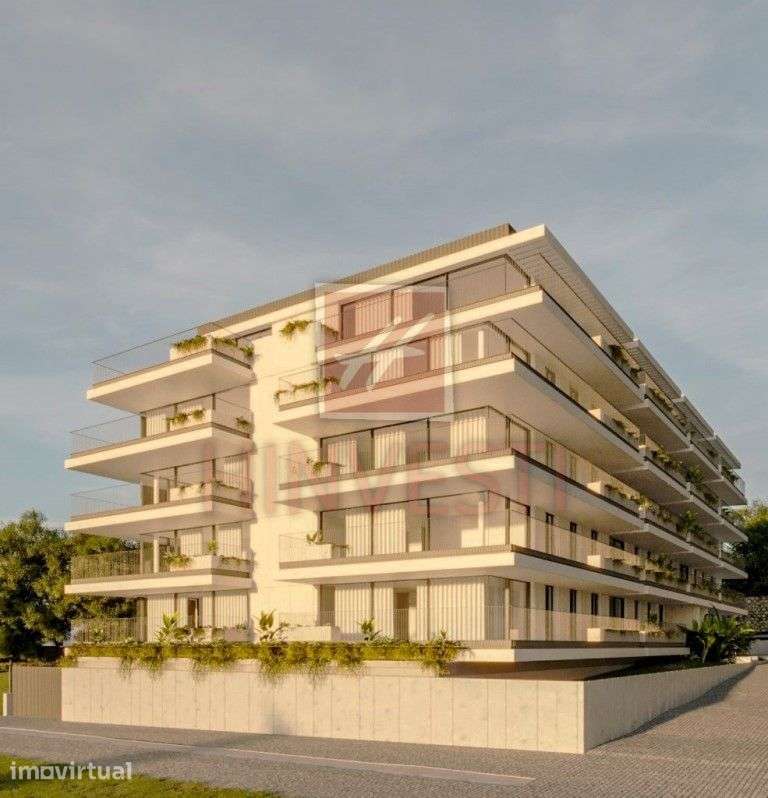 T2 Exclusivo com Varanda Panorâmica e Vista Mar/Rio | Vila Nova de Ga - Grande imagem: 4/17