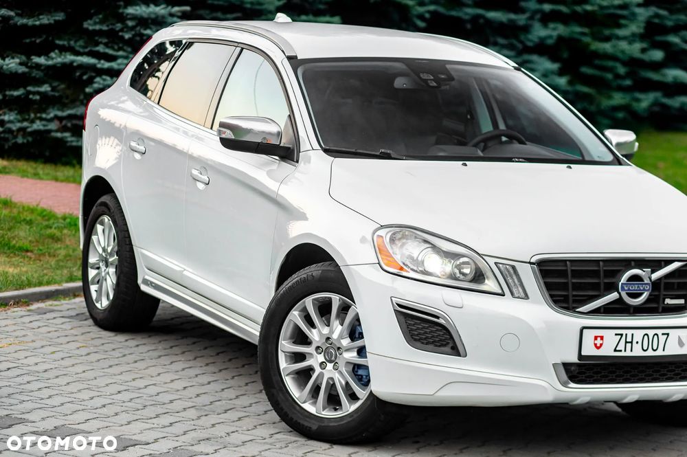 Volvo XC 60 D5 AWD RDesign - 36