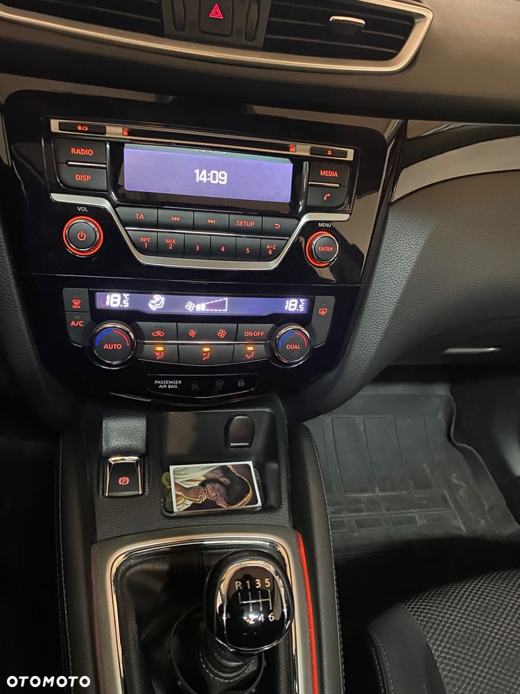 Nissan Qashqai 1.2 DIG-T N-Vision EU6 - 35