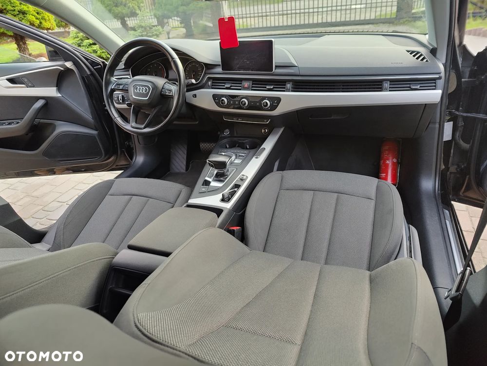 Audi A4 Limousine 1.4 TFSI S tronic sport - 11