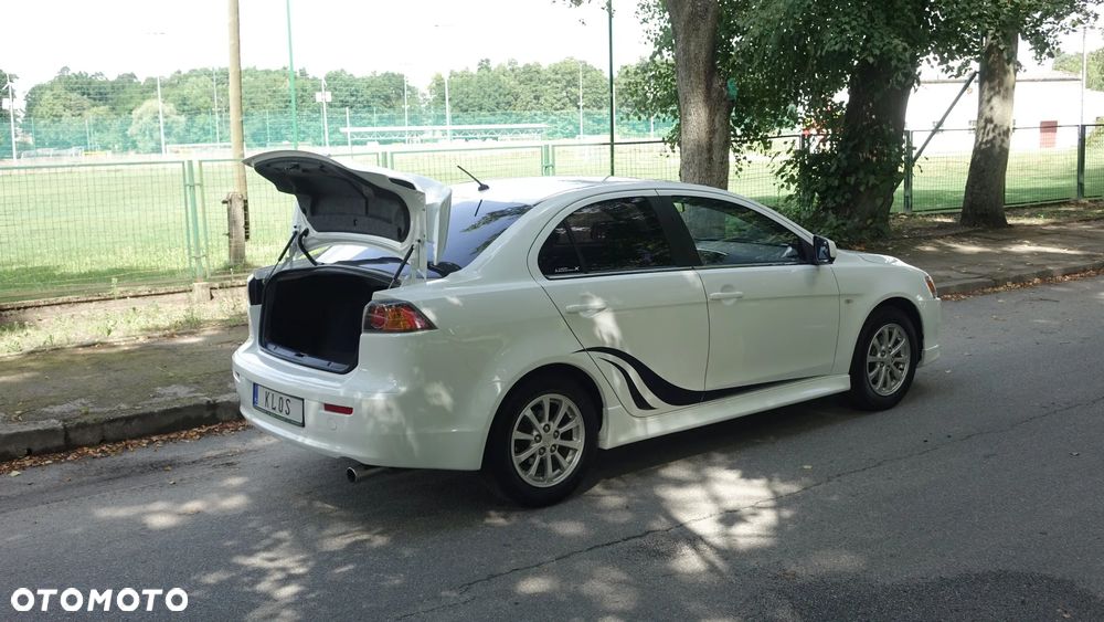 Mitsubishi Lancer 1.6 ClearTec Invite - 35