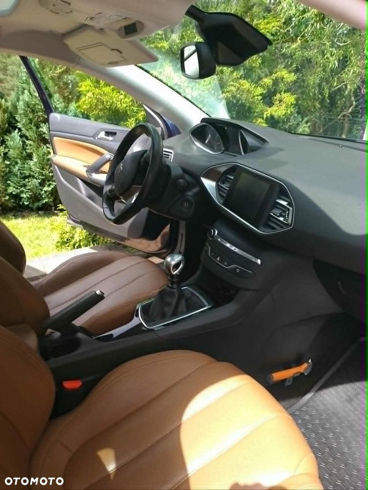 Peugeot 308 1.6 BlueHDi Allure S&S - 6
