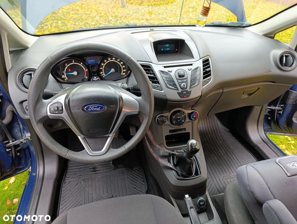 Ford Fiesta 1.5 TDCi Ambiente - 11