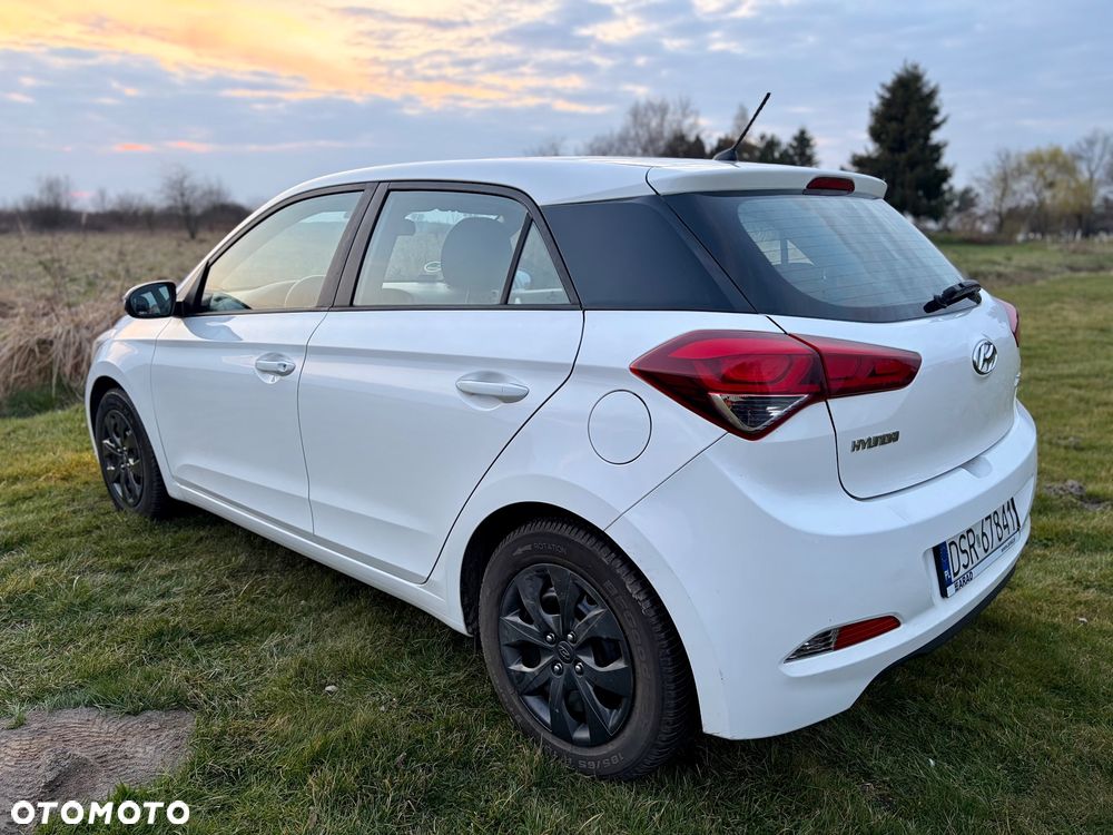 Hyundai i20 1.2 Classic Plus - 3