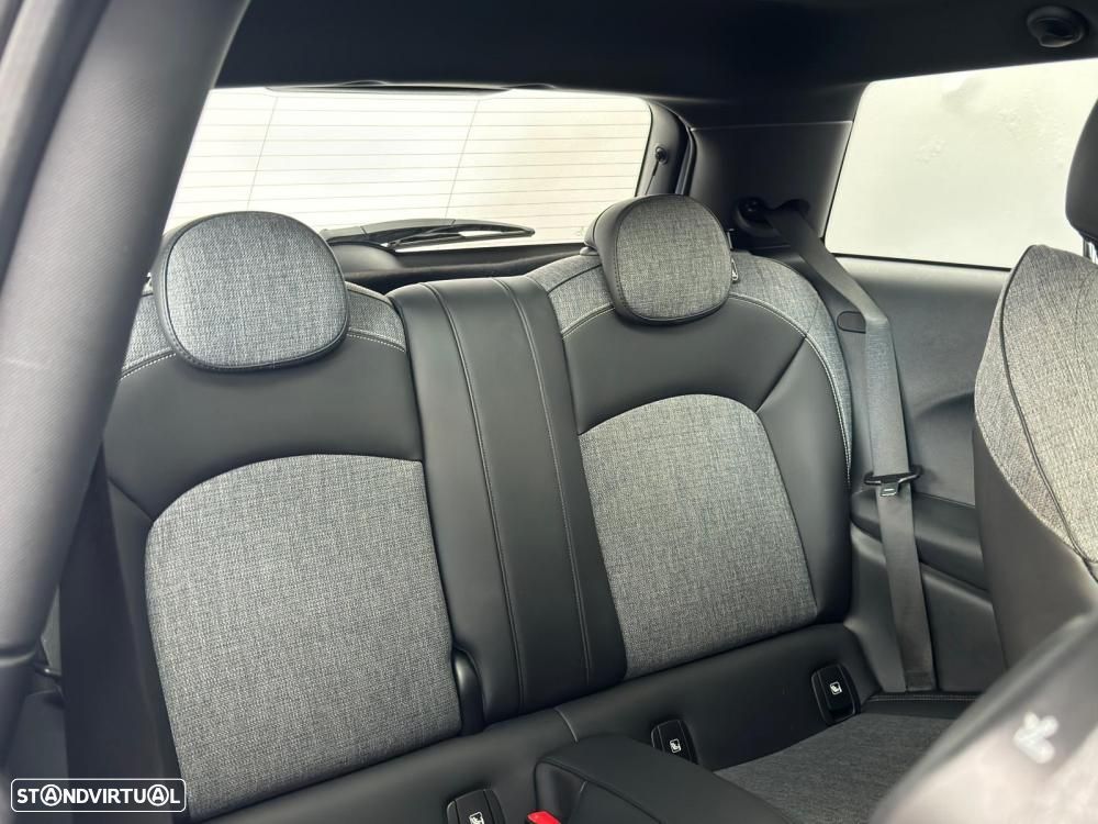 MINI 3 Portas Cooper SE Premium P. Classic - 26