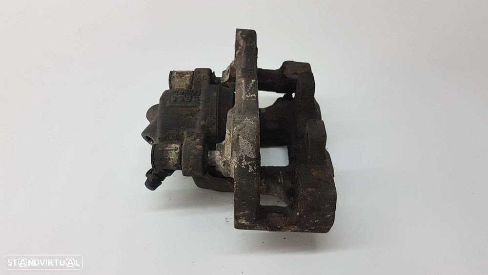 PINÇA DE TRAVÃO FRENTE DIREITA BMW SERIE 1 LIM. (F20) 118D XDRIVE - 2