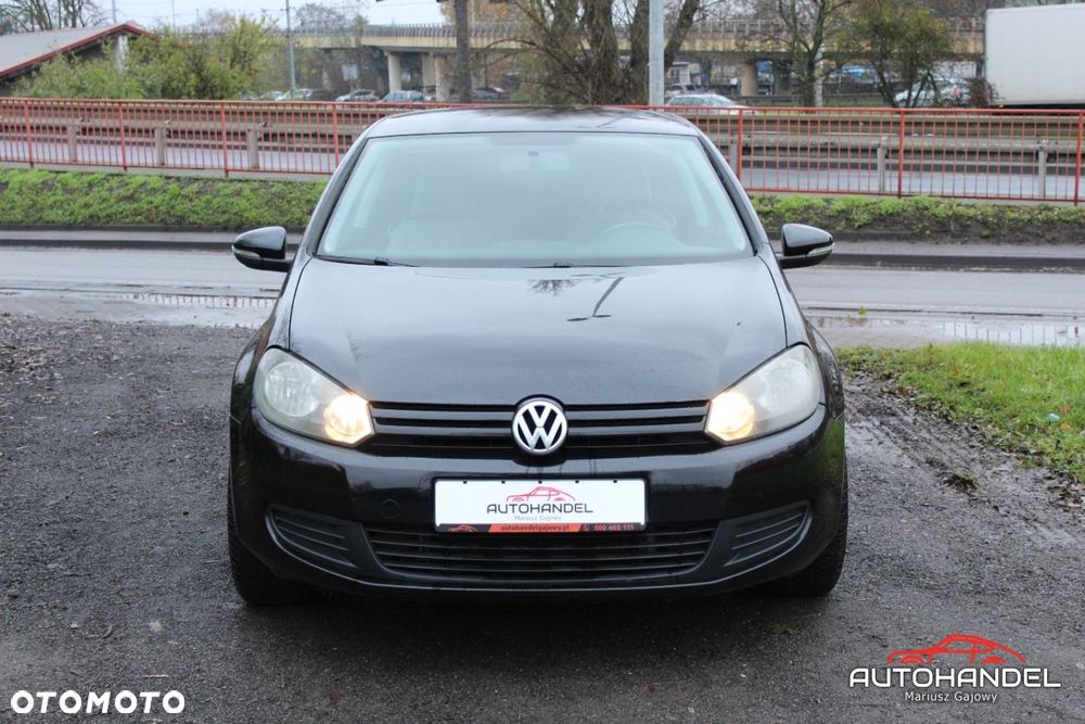 Volkswagen Golf - 2
