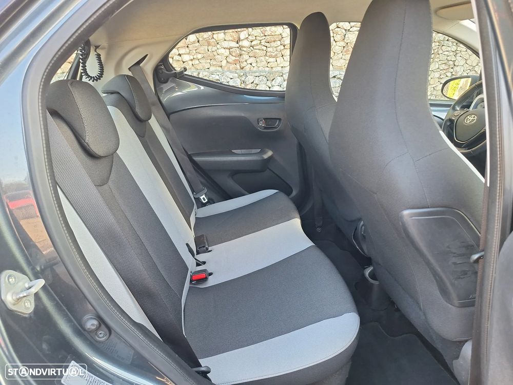 Toyota Aygo 1.0 X-Play+AC+X-Touch - 7