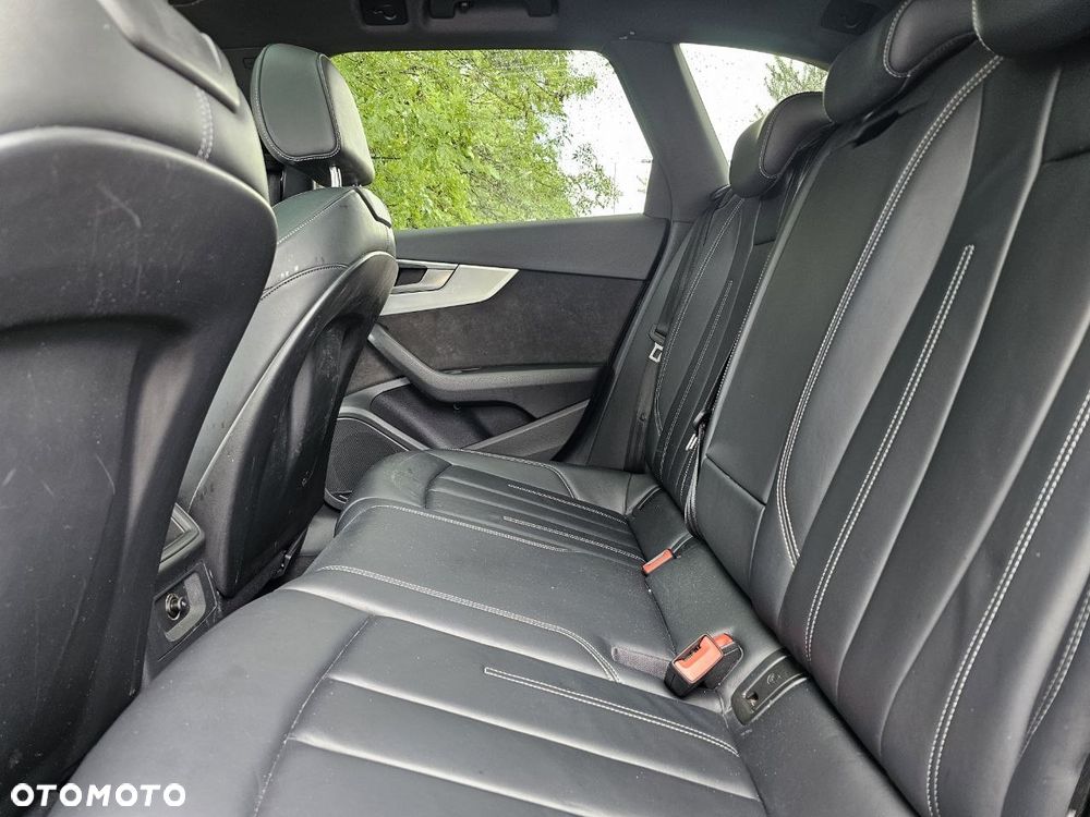 Audi A4 Avant 2.0 TDI Quattro S tronic - 25