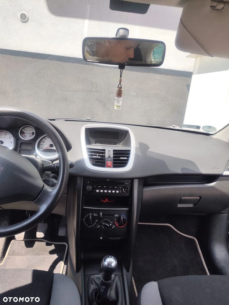 Peugeot 207 75 Urban Move - 10